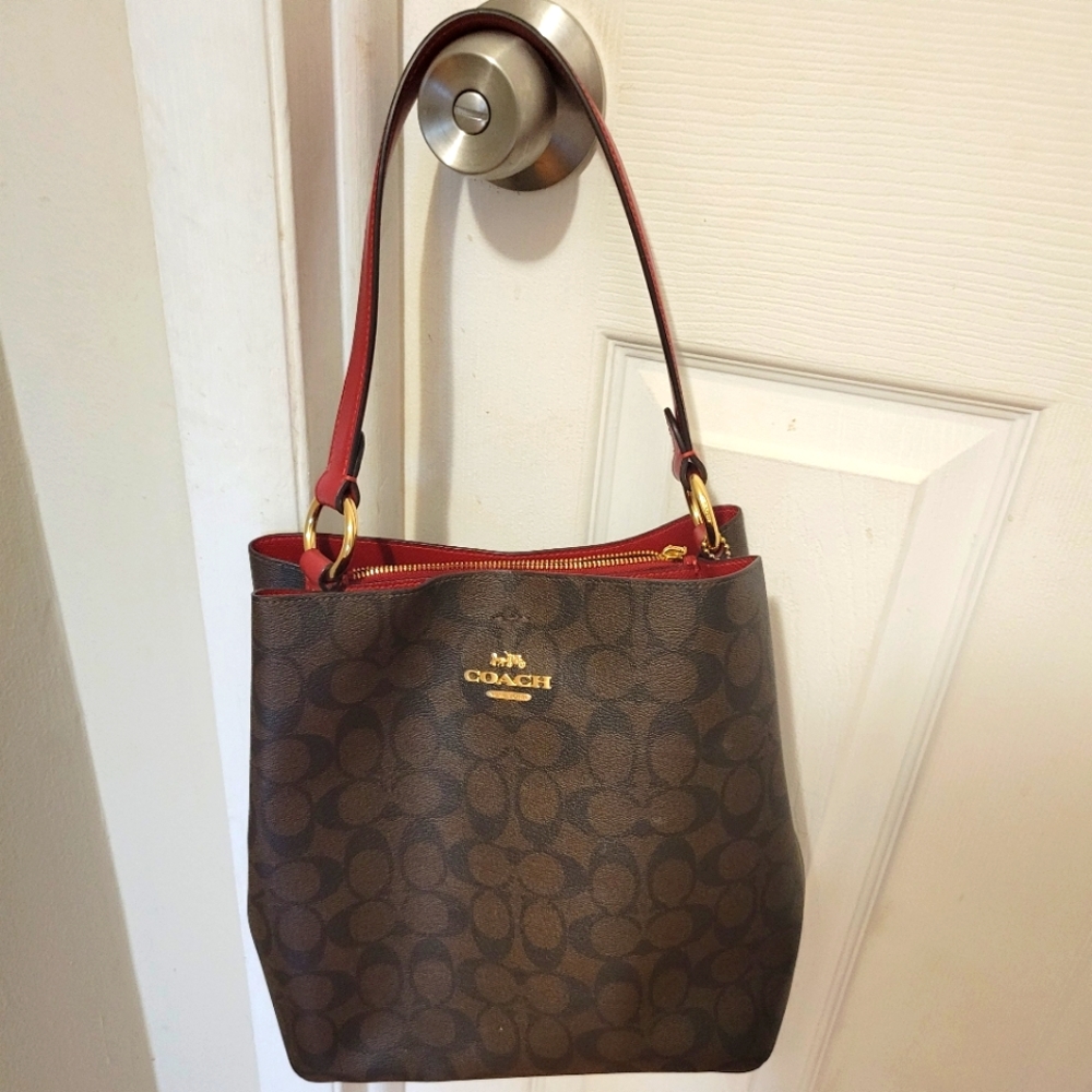 Coach Town Bucket Bag in Signature Canvad